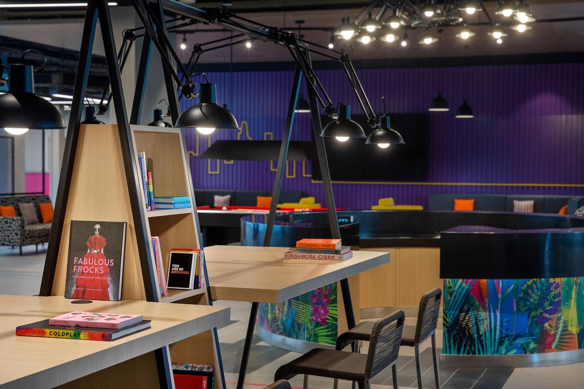Aloft Dubai Airport Hotel Bagian luar foto