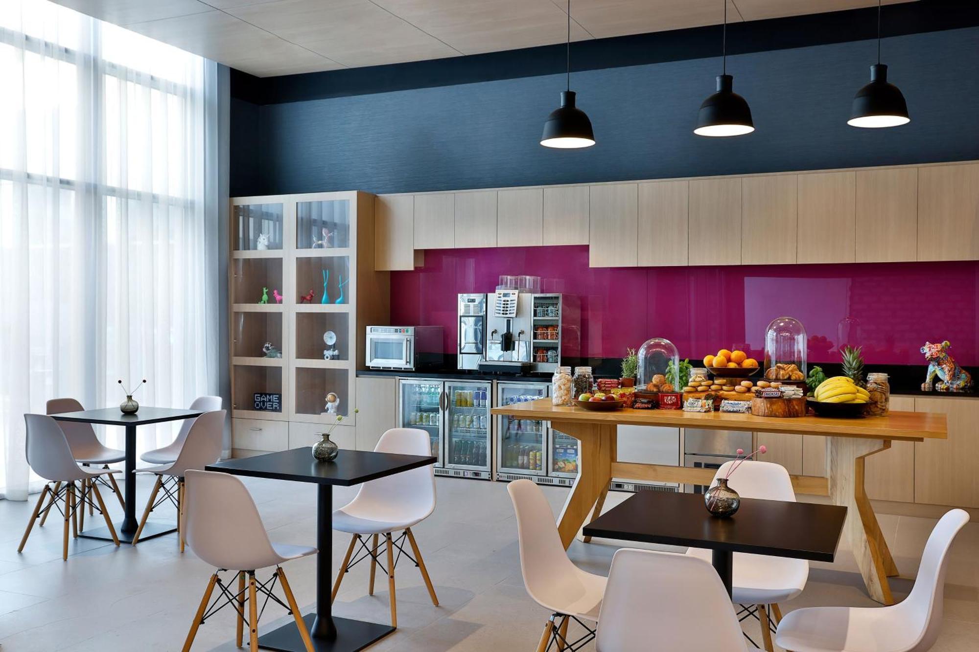 Aloft Dubai Airport Hotel Bagian luar foto