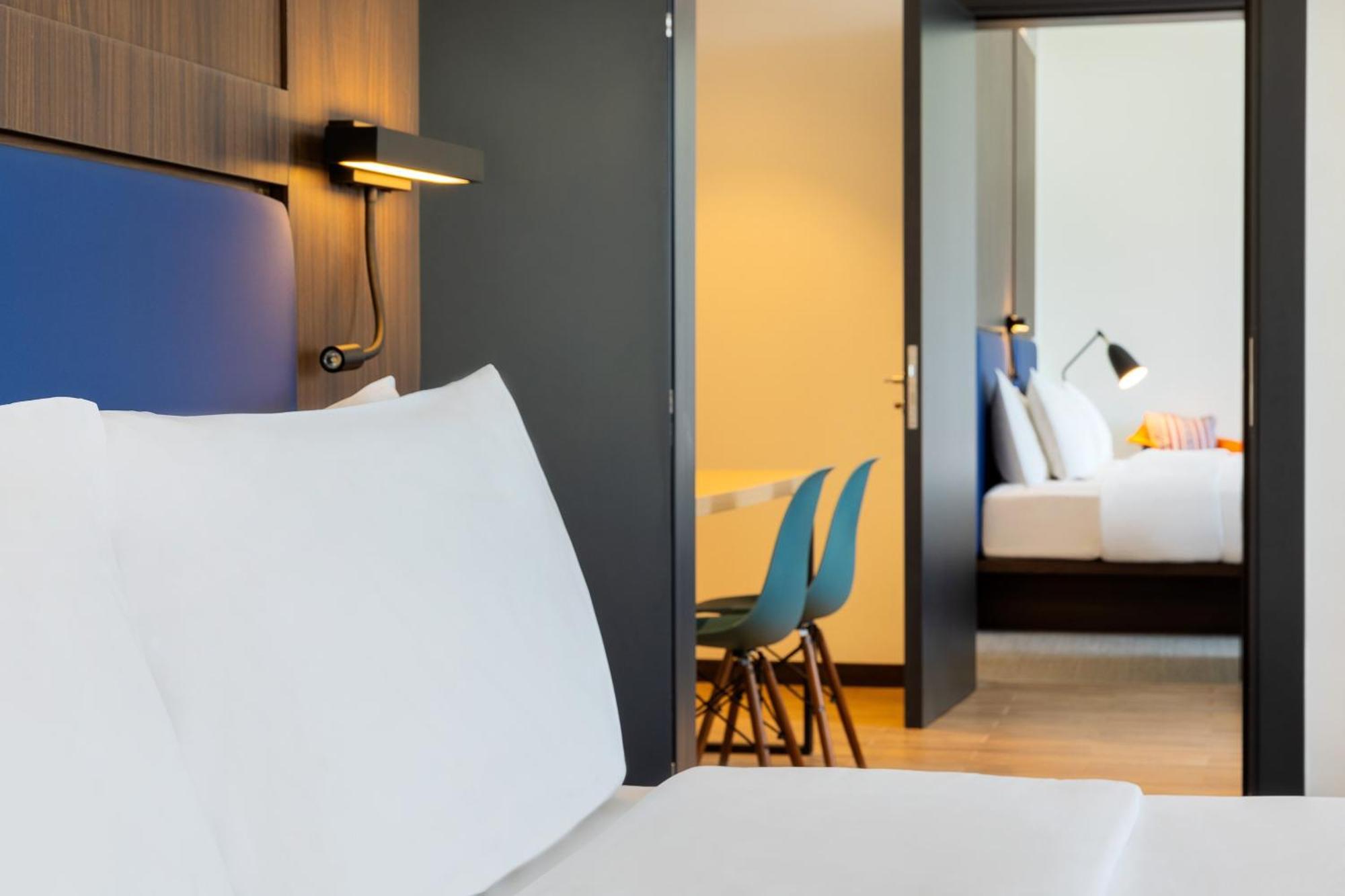 Aloft Dubai Airport Hotel Bagian luar foto