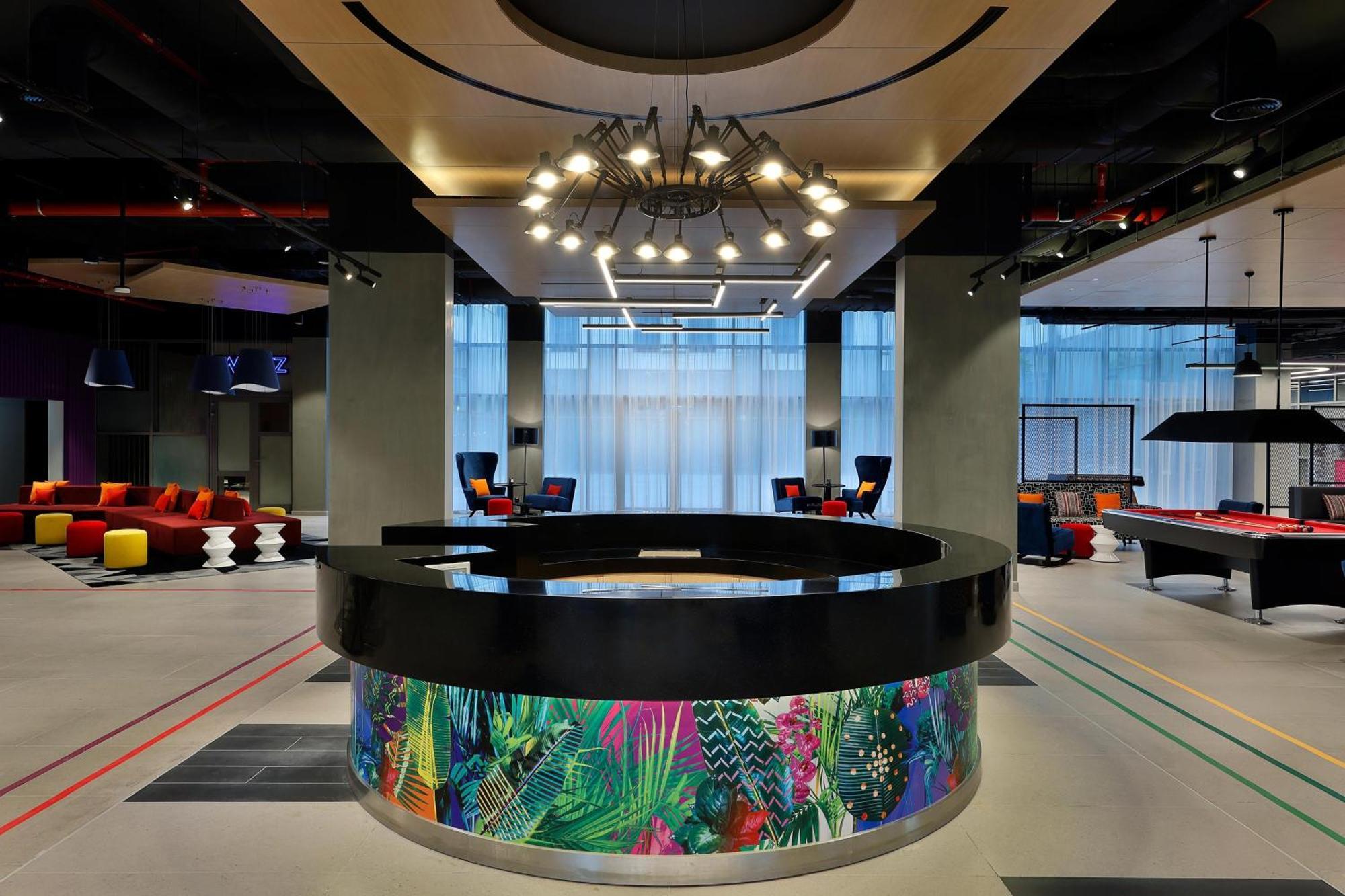 Aloft Dubai Airport Hotel Bagian luar foto