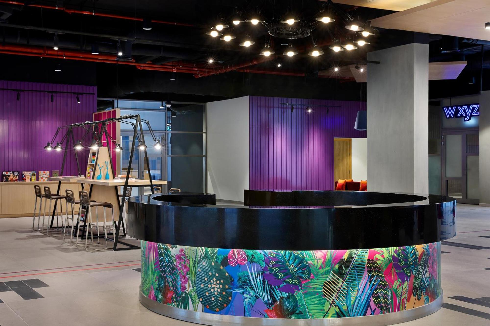 Aloft Dubai Airport Hotel Bagian luar foto